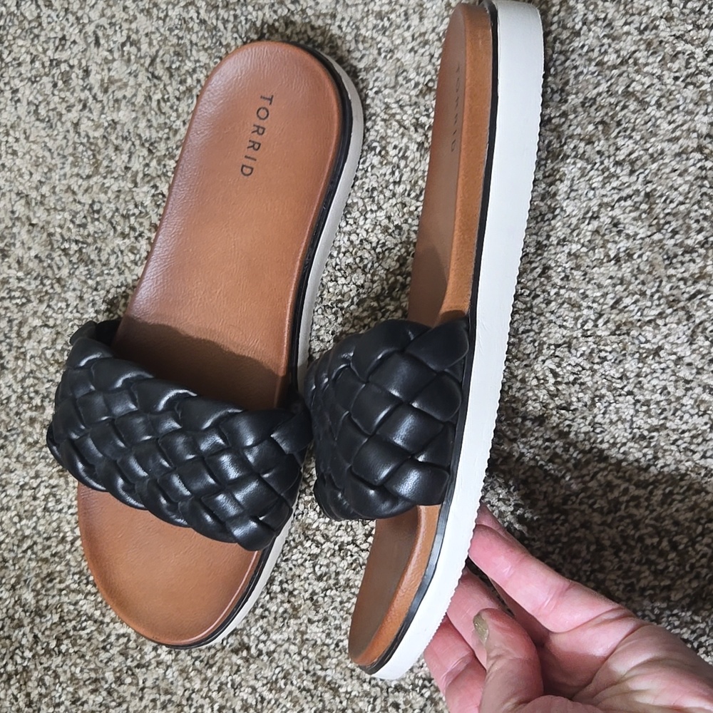 Torrid Slides - Picture 4 of 7